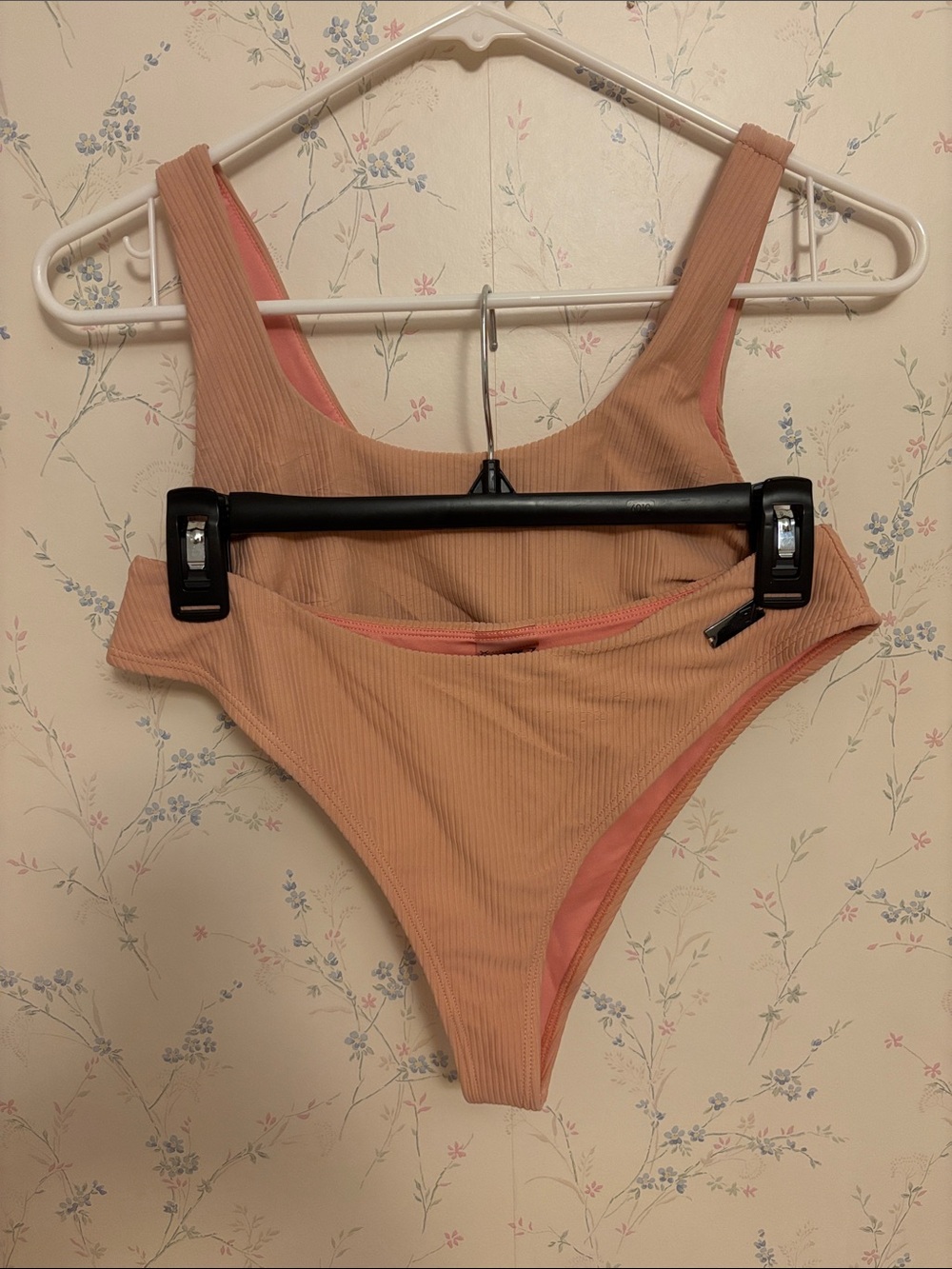 Gymshark Ribbed Two-Piece Bikini in Peach/coral